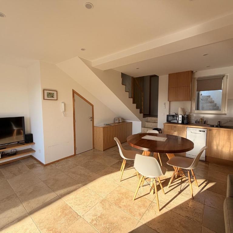 Petite maison dans la colline à 2kms de la mer - Maison 2 Chambres - 2