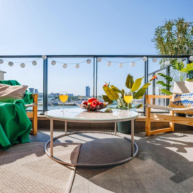 WF Wild Sage with River view, cinema, parking - Three-Bedroom Premium Apartment with Balcony - 1