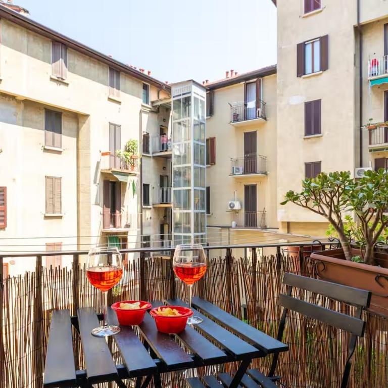 2 bathrooms-2 indipendents rooms-Isola10 min Duomo - Appartamento con 2 Camere da Letto - 3