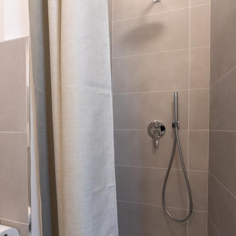 2 bathrooms-2 indipendents rooms-Isola10 min Duomo - Appartamento con 2 Camere da Letto - 11