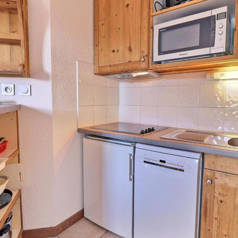 Confortable 2 Pièces + Cabine, Skis aux Pieds, 5-6 Personnes - Appartement 1 Chambre - 3