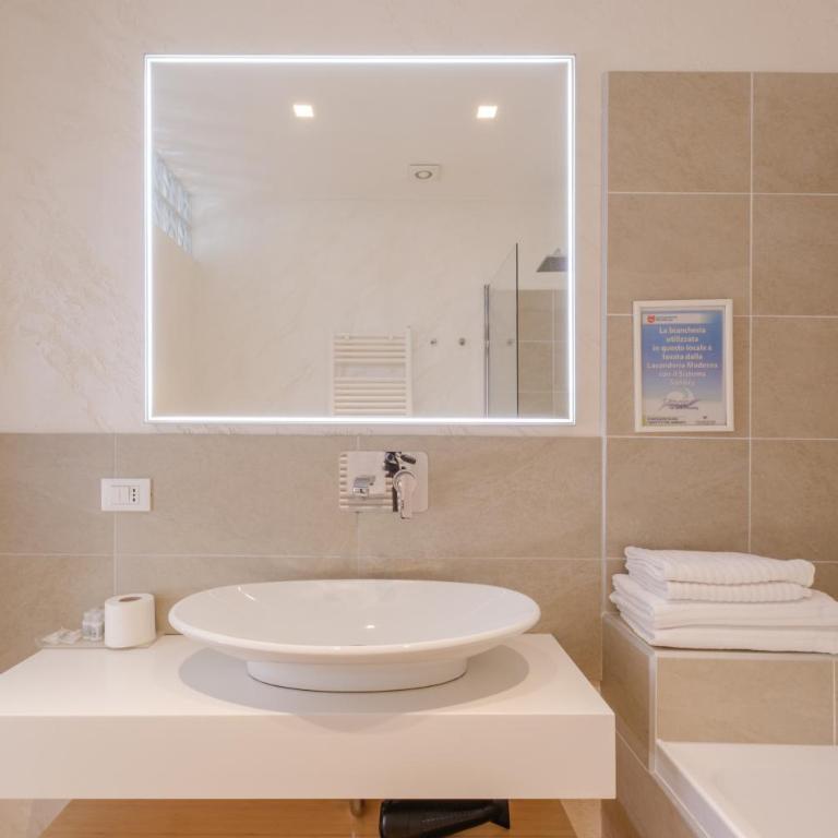 Saffi67rooms - Junior Suite con Balcone - 8