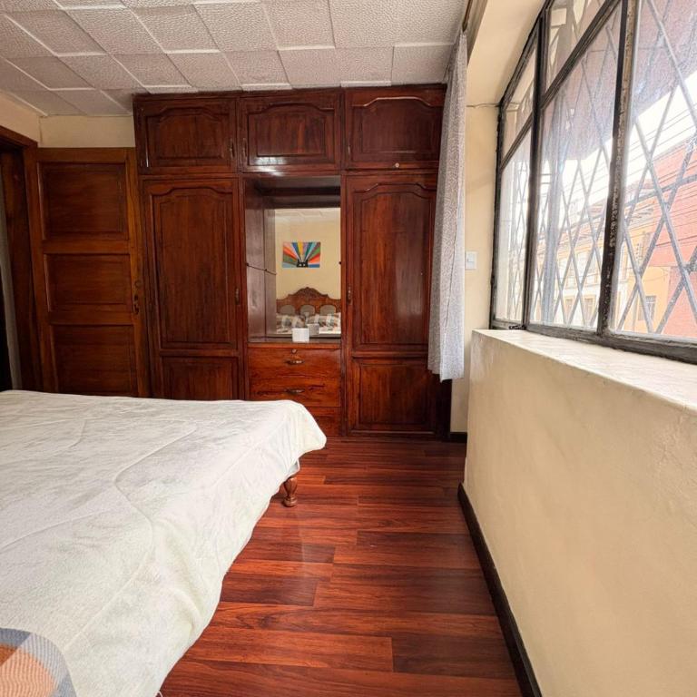 Aquí sito Nomas Es Cuenca - Habitación Doble con aseo compartido - 4