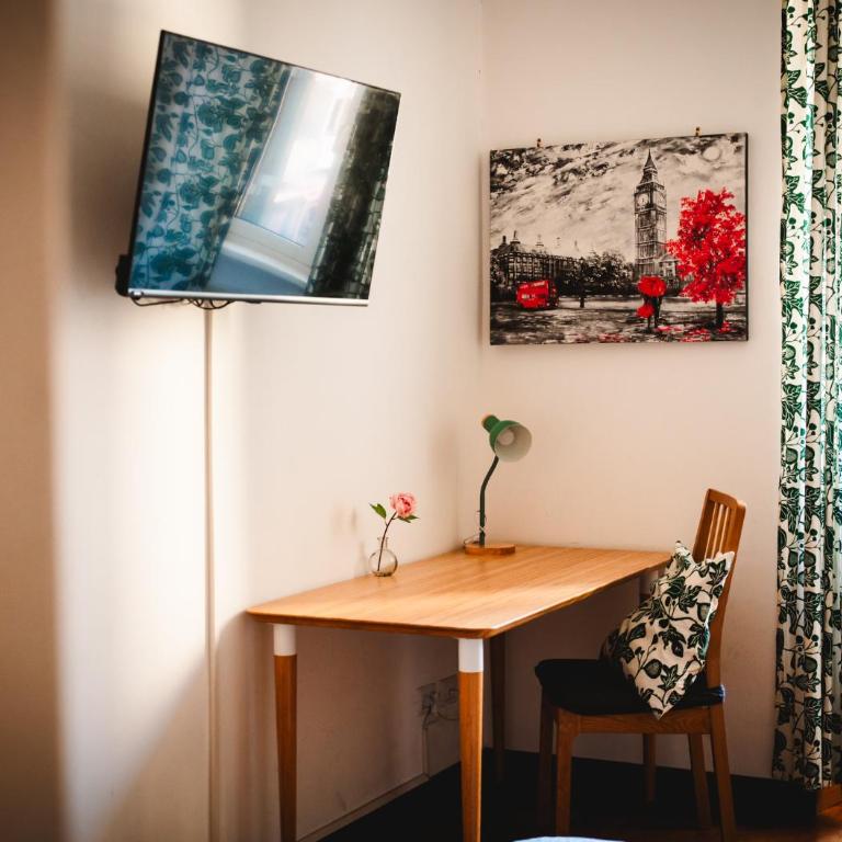 Room in Cozy Roman Home - Doppelzimmer mit Gemeinschaftsbad - 5