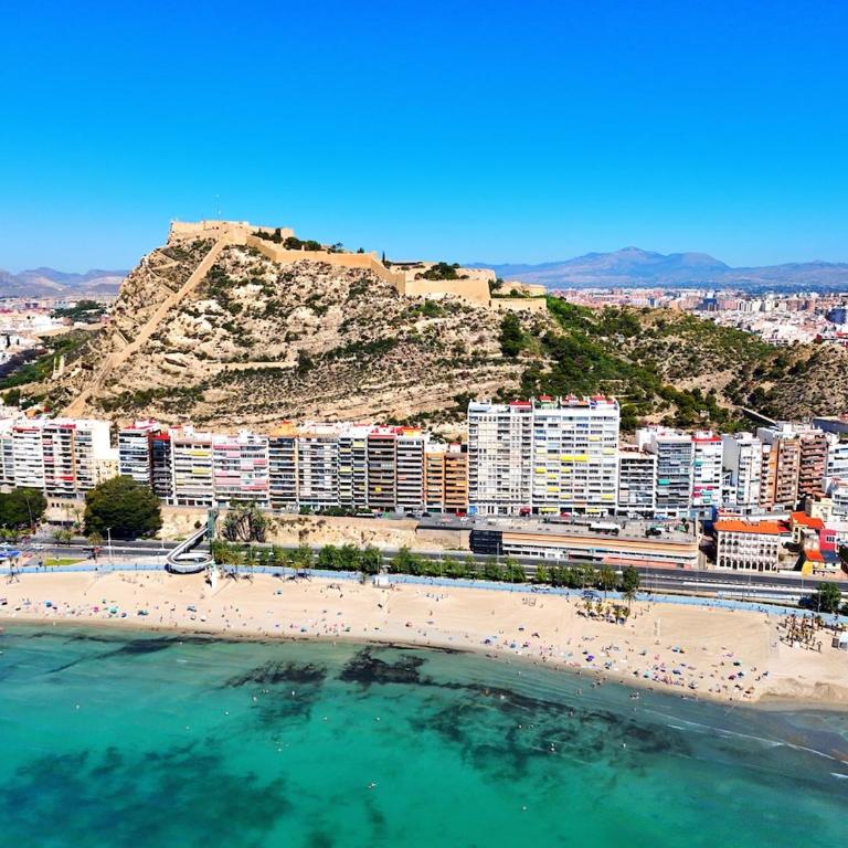 Whispers of the Sea with Pool and Terrace - Apartment mit 2 Schlafzimmern - 6