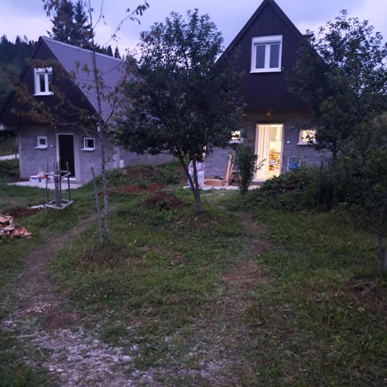 Two rooms cottage Nikola R - Two-Bedroom Chalet - 17