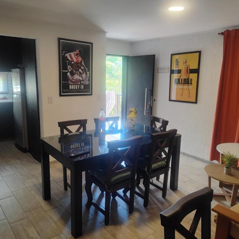 Casa en las sierras de Córdoba con Deck , Parrilla y estacionamiento - Casa de 2 dormitorios - 6