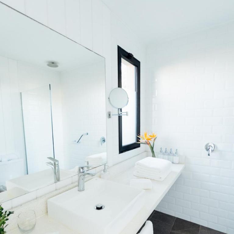 Casa Flor - Habitación Doble Estándar con balcón - 1 o 2 camas - 8