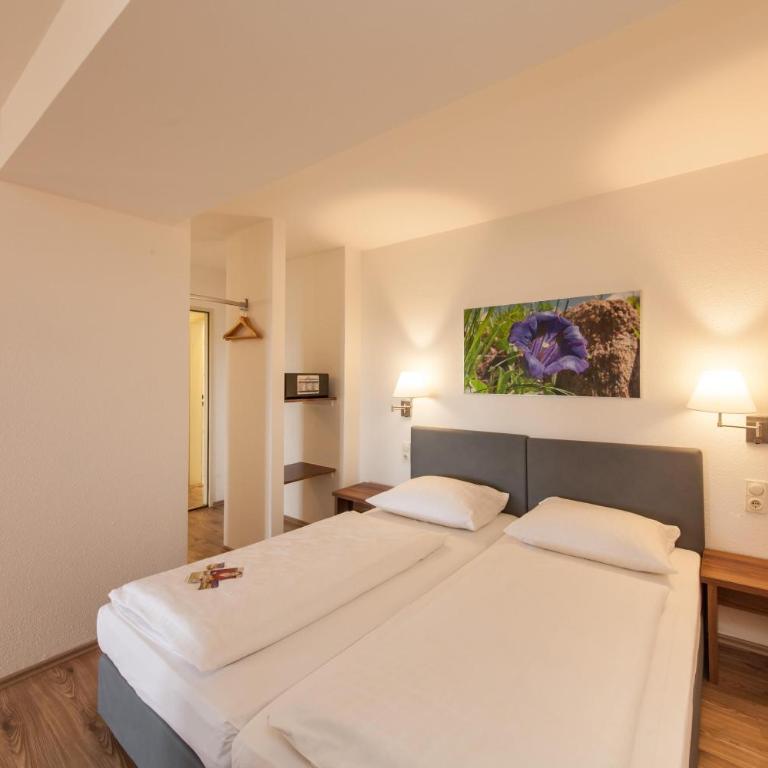 Sure Hotel by Best Western Muenchen Hauptbahnhof - Habitación Familiar - 1 cama doble y 2 camas individuales - 1