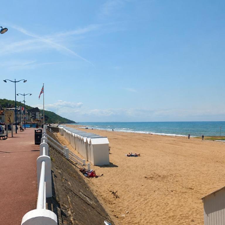 Duplex vue mer à deux pas de la plage, balcon et espace cinéma - Apartment mit 2 Schlafzimmern, einem Balkon und Meerblick - 15