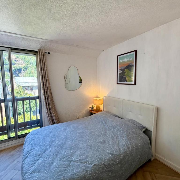 Studio au cœur de Luchon avec parking, télécabine à 600m - Apartamento de 1 dormitorio - 2