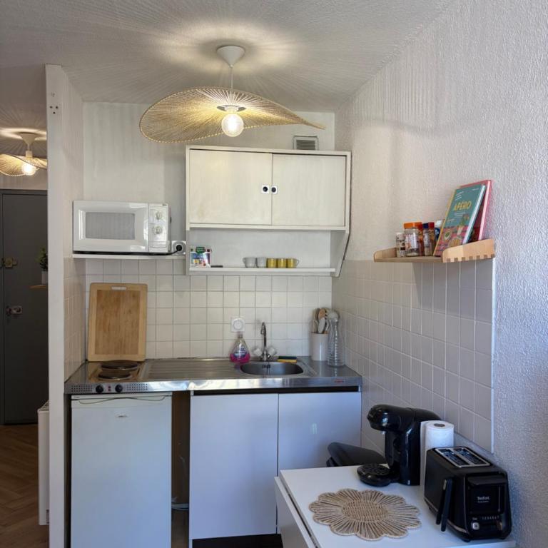 Studio au cœur de Luchon avec parking, télécabine à 600m - Apartamento de 1 dormitorio - 5