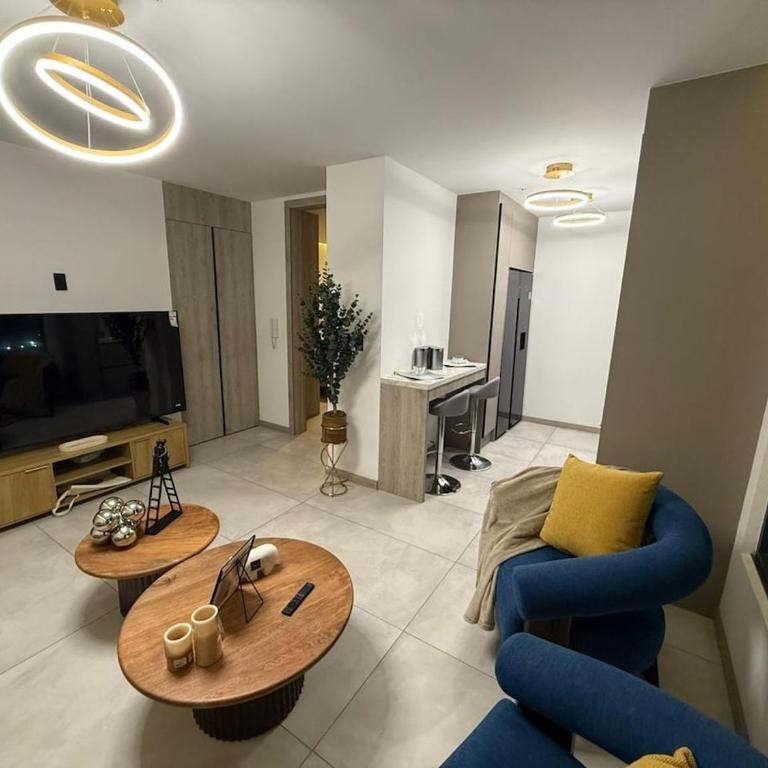 Lujosa suite de 2 ambientes piscina gym parqueadero - One-Bedroom Apartment - 3