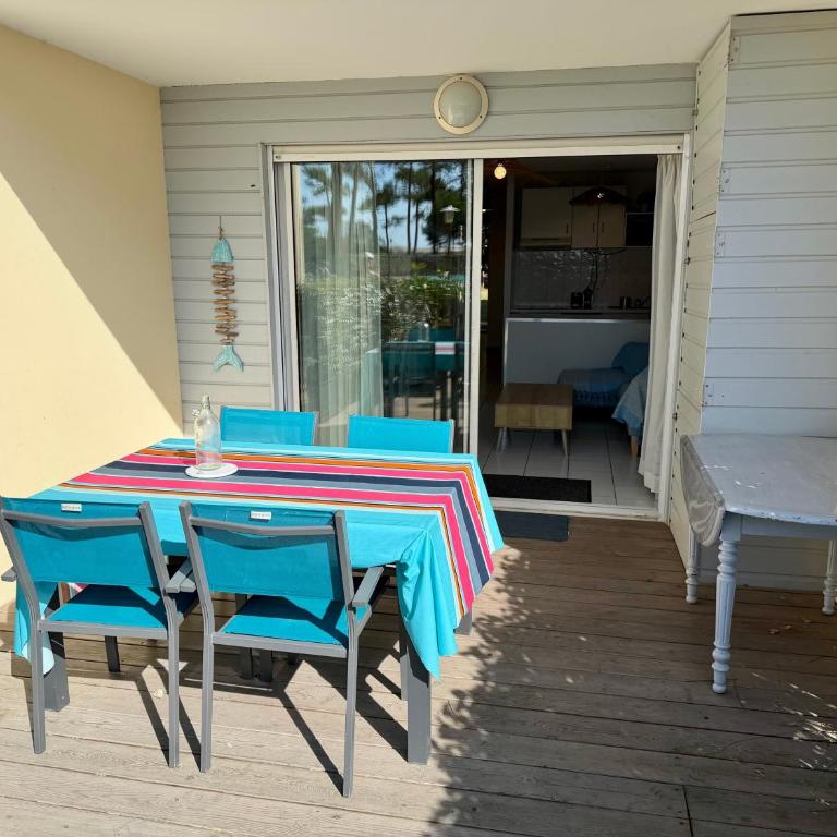 La Canopée - Conciergerieland - Two-Bedroom Deluxe Apartment with Garden View - 9