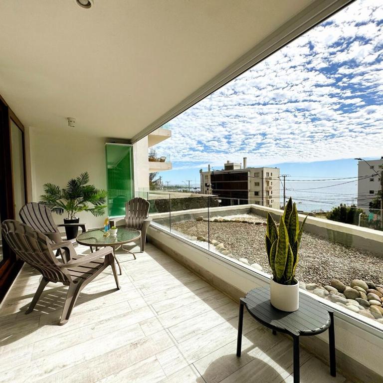 Departamento con Vista al Mar y Piscina - Apartamento de 2 dormitorios con piscina privada - 1
