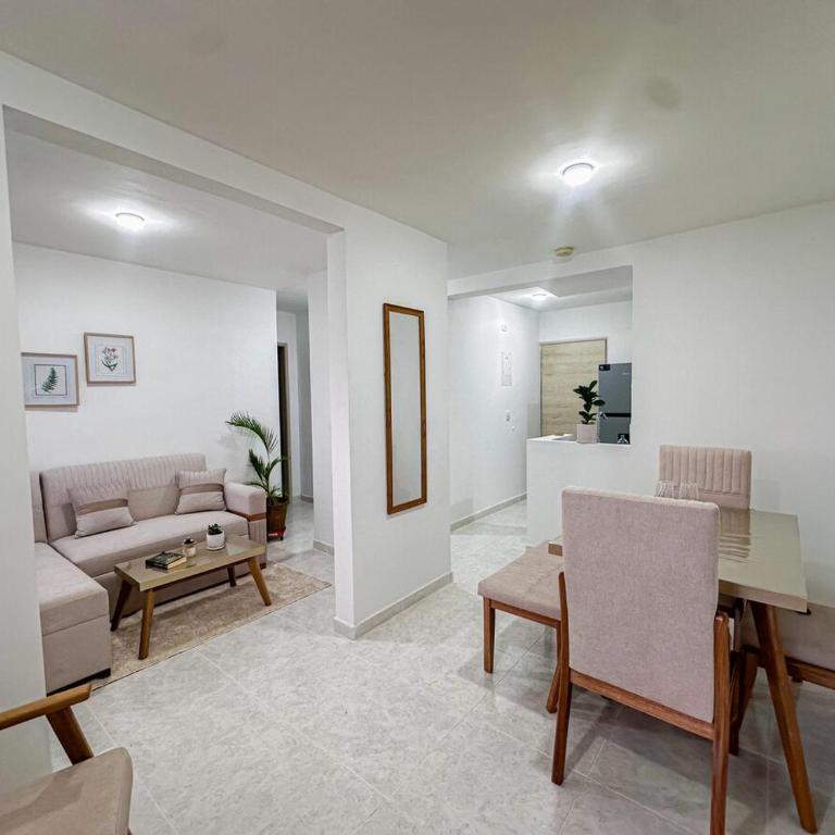 Apartamento con Aire Acondicionado - Cerca al Centro Histórico, Cartagena - Two-Bedroom Apartment with View - 1