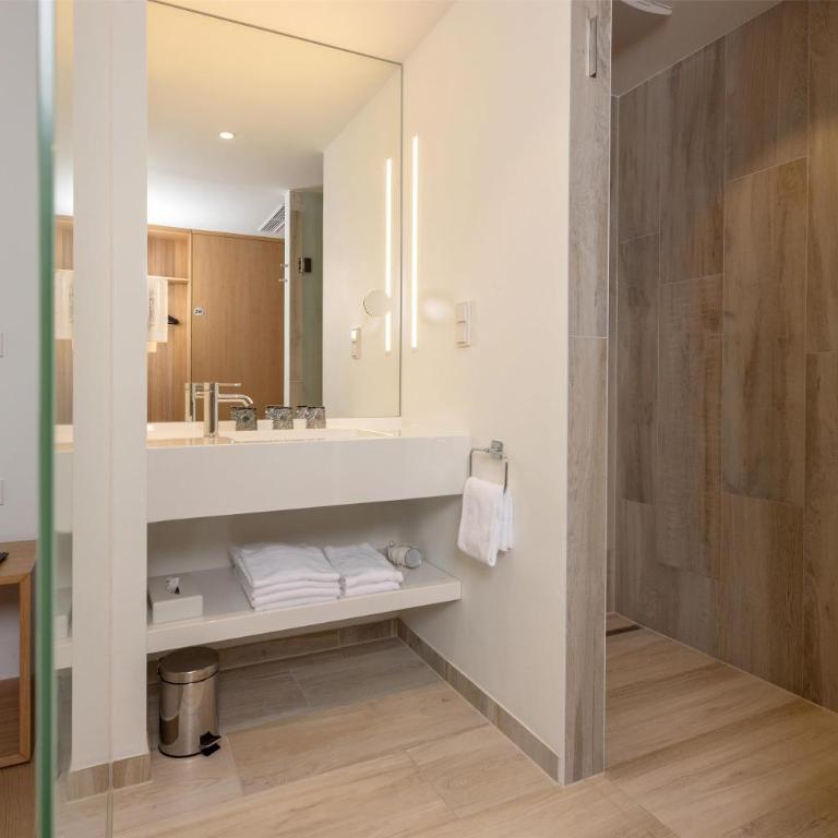 Best Western Hotel Spinnerei Linz - Familienzimmer mit Kingsize-Bett und Schlafsofa - 3