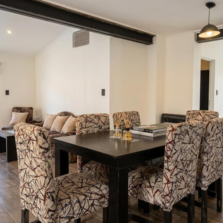 Casa con piscina y quincho, para familias - Casa de 2 dormitorios - 16