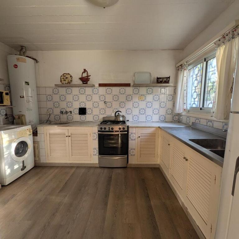 House in Miramar for 11 people - 5 blocks from the beach - Six-Bedroom House - 10