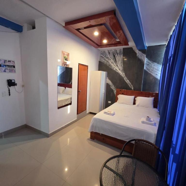 Hotel París - Habitación Doble Grande - 1