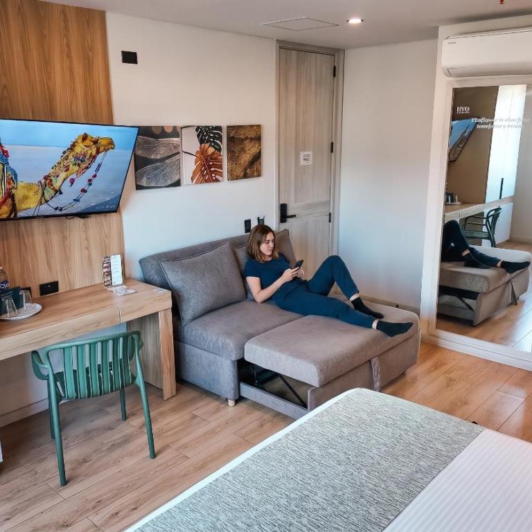 Hotel Ryo 74B Suites by Growing Group - Superior Queen Room - 7