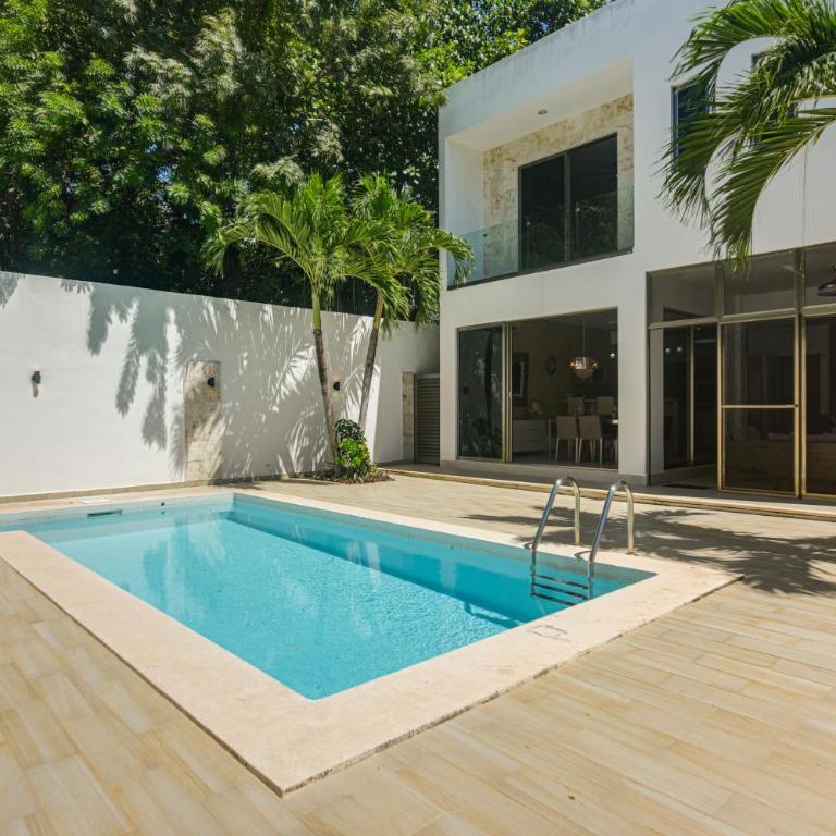 1 Mi to Beach: Luxe Playa Del Carmen Home w/ Pool - Casa - 1