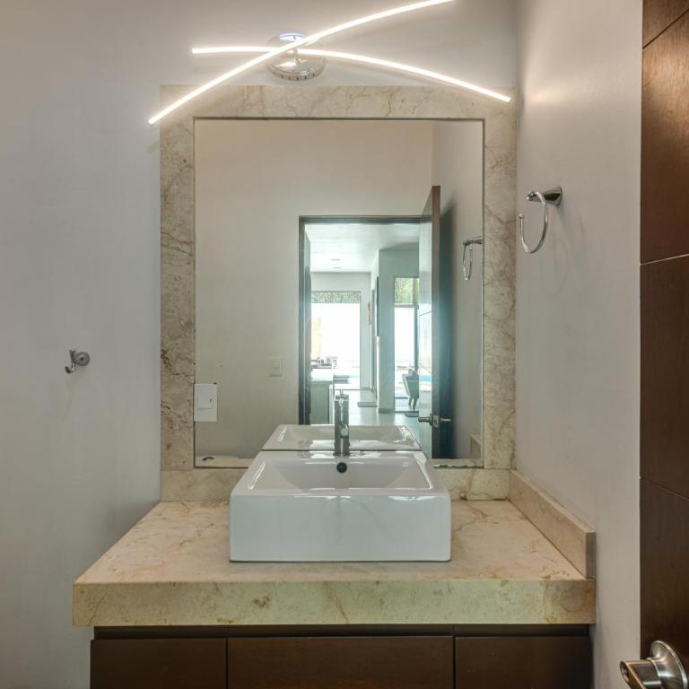 1 Mi to Beach: Luxe Playa Del Carmen Home w/ Pool - Casa - 19