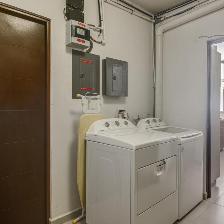 1 Mi to Beach: Luxe Playa Del Carmen Home w/ Pool - Casa - 31