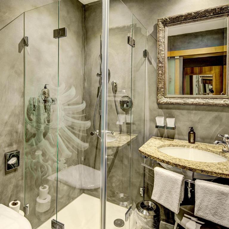 Hotel Goldener Adler, BW Signature Collection - Classic Doppelzimmer - 7