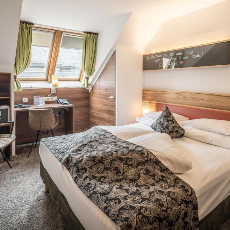 Hotel Goldener Adler, BW Signature Collection - Classic Doppelzimmer - 10