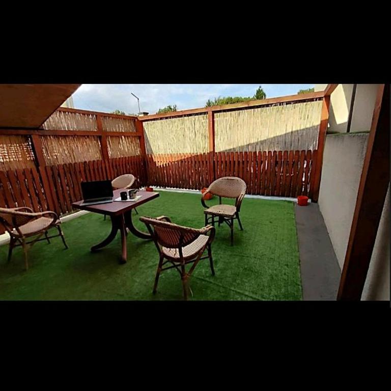 Spacious House with Terrace - Vozdovac - Maison 2 Chambres - 13
