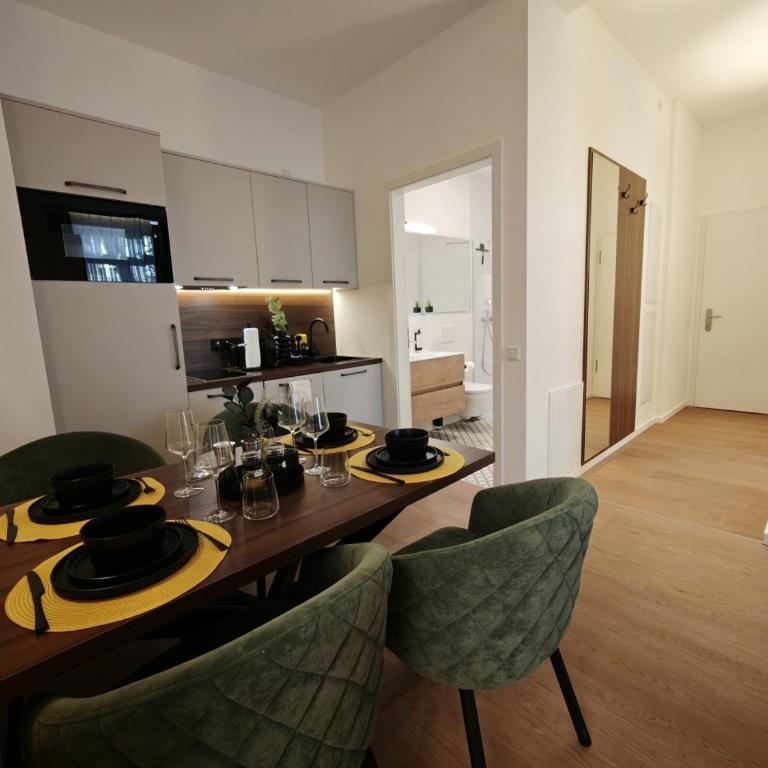 Homely Stay City Apartments - Apartment mit 1 Schlafzimmer und Terrasse - 5