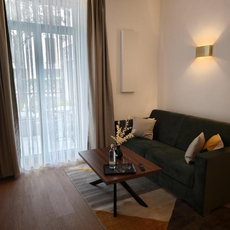 Homely Stay City Apartments - Apartment mit 1 Schlafzimmer und Terrasse - 9