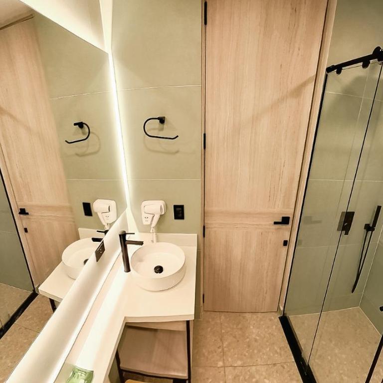 Hotel Ryo 74B Suites by Growing Group - Deluxe Room - 8