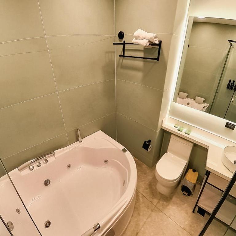 Hotel Ryo 74B Suites by Growing Group - Deluxe Room - 6