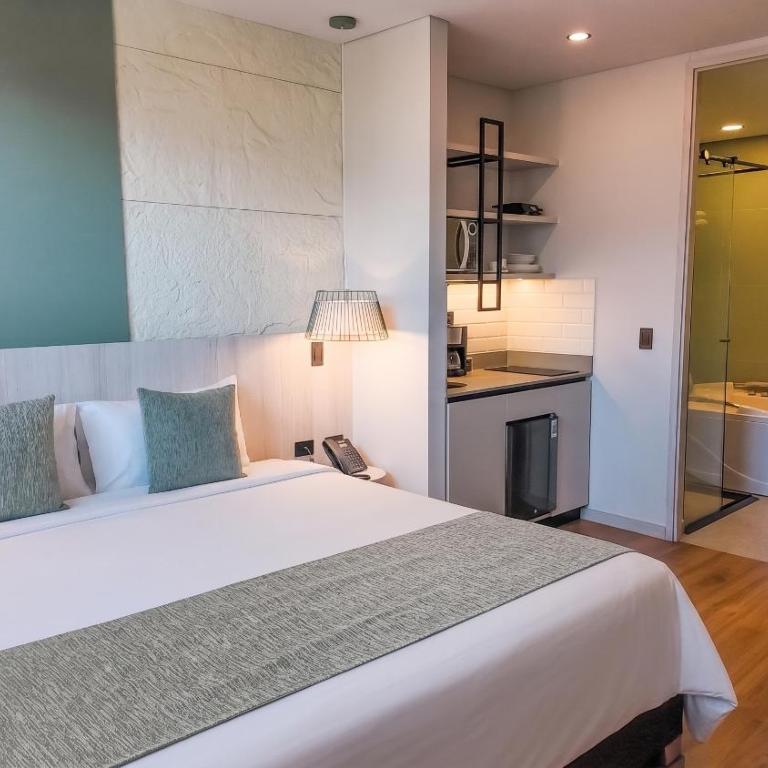 Hotel Ryo 74B Suites by Growing Group - Deluxe Room - 3