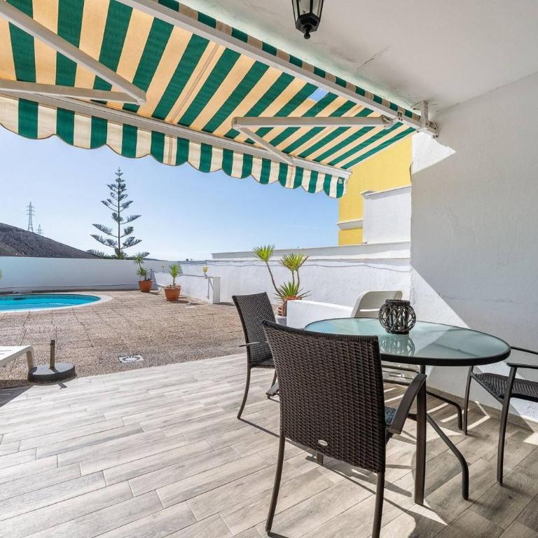 Charming 2BR with Pool Terrace AC - Apartamento - 2