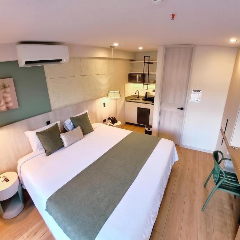 Hotel Ryo 74B Suites by Growing Group - Double Room with Terrace - 12