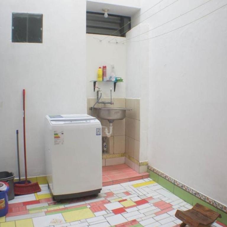 Dpto 6 huésp 3habit 3 camas 3 baños zona centrica - Apartamento de 2 dormitorios - 17