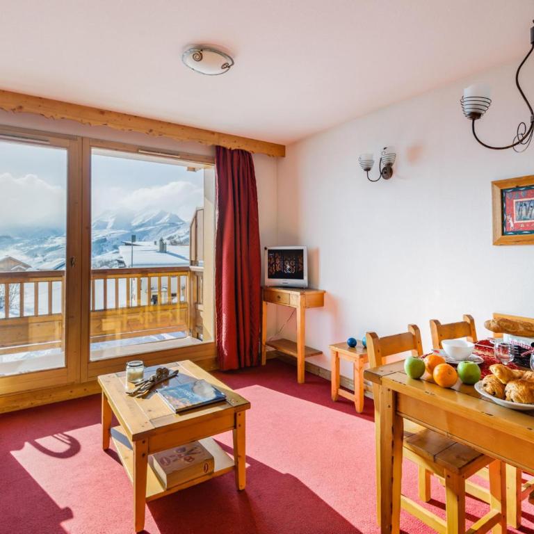Residence 4-Bedroom Duplex Apartment - Three-Bedroom Apartment - 16