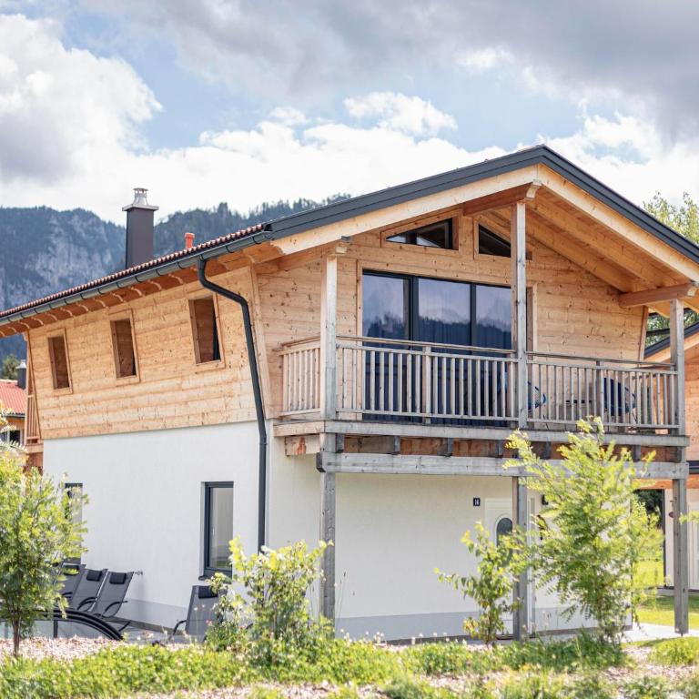 Chalet in Inzell with Pool & Alpine View - Chalet mit 3 Schlafzimmern - 3