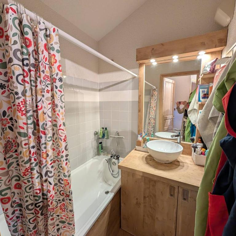 Duplex skis aux pieds, animaux OK - 6 pers. - Appartement 1 Chambre - 4