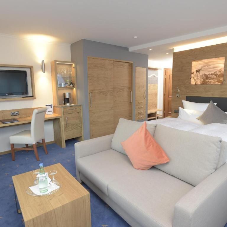 Alpenhof Oberstdorf Hotel & SPA, Signature Collection by BW - Deluxe Doppelzimmer mit Panoramablick auf die Berge - 1