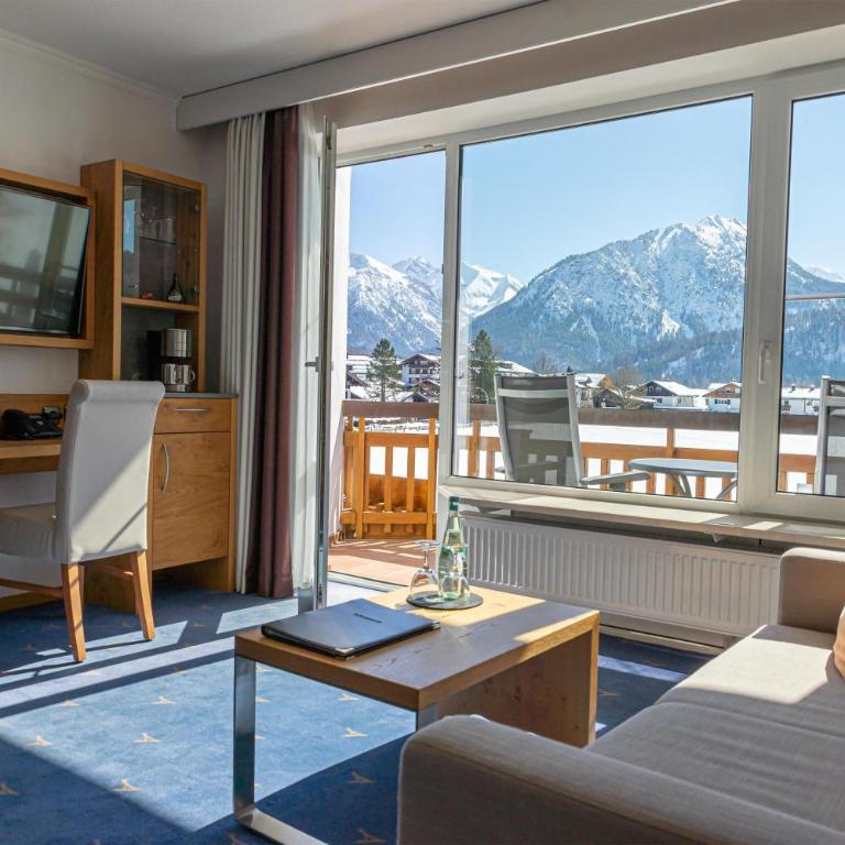 Alpenhof Oberstdorf Hotel & SPA, Signature Collection by BW - Deluxe Doppelzimmer mit Panoramablick auf die Berge - 2