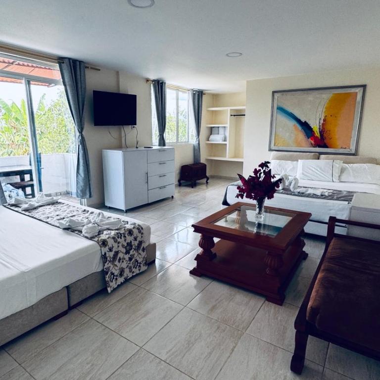 FINCA HOTEL LA QUINTA DE TORRIONE - Deluxe Quadruple Room - 6