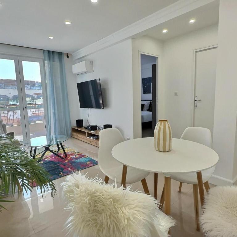 Mike by Terry's Homes - Apartment mit 2 Schlafzimmern - 1