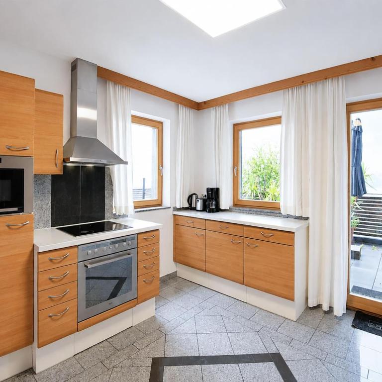 Apartment in Aschau near Ski Lift Kaltenbach - Chalet mit 3 Schlafzimmern - 4