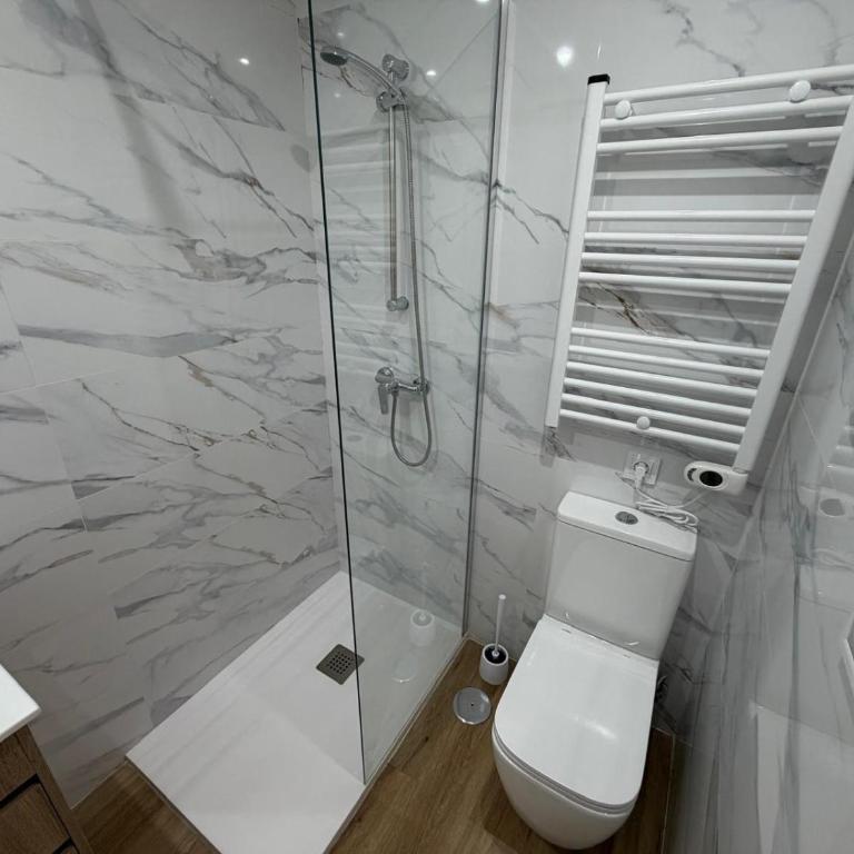 Casa de huéspedes Yourotherhome - Chambre Double Deluxe avec Douche - 3