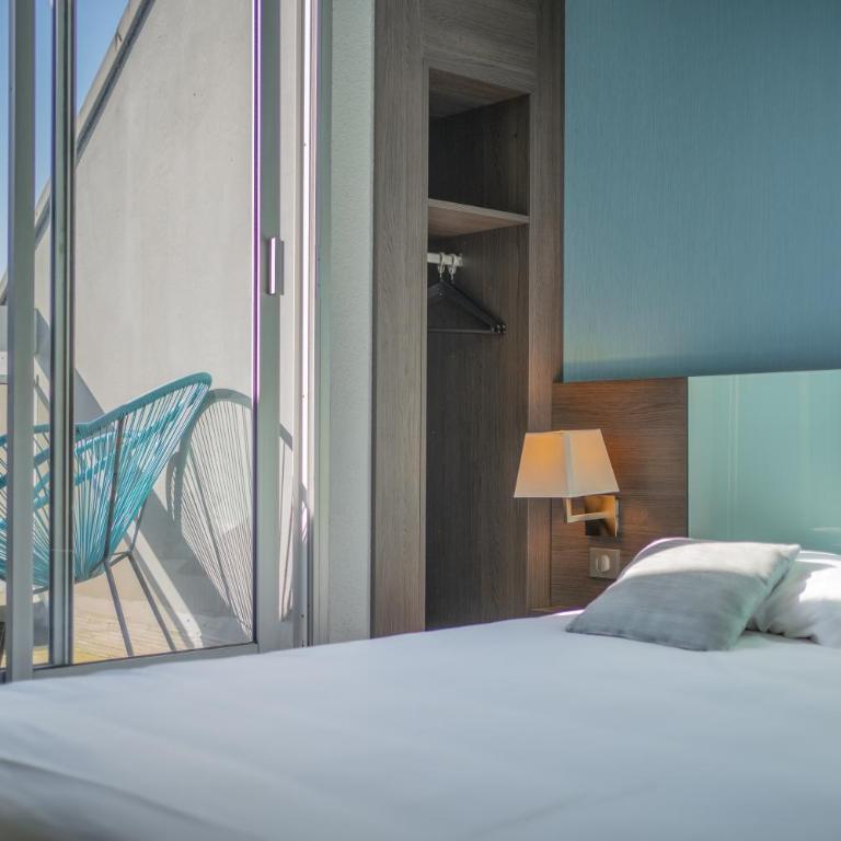 Hôtel Miramont - Chambre Double - Vue sur Montagne - 11