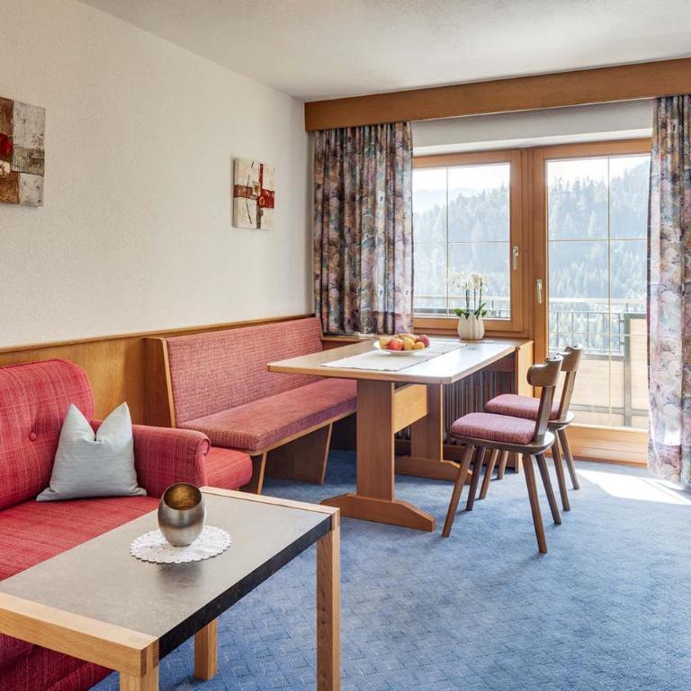Apart Römerhof inklusive Super Sommer Card - Duplex Two-Bedroom Apartment with South-Facing Balcony - 6